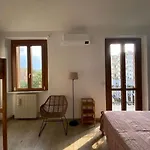 La Casa Di Nora Turín